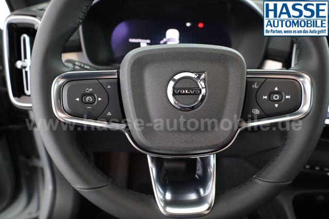 Volvo XC40 Core 2WD B3 Mild-Hybrid Core, Navi, LED, Winter, Kamera, el. Klappe 