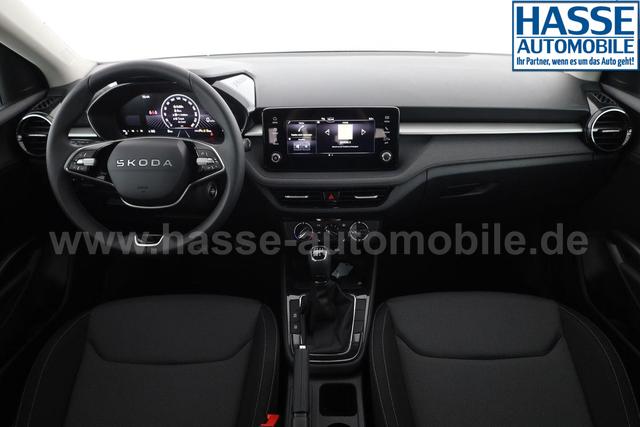 Skoda Fabia Selection 1.0 TSI Selection, Ladeboden, Park, Winterpaket, SmartLink, 4-J Garantie 