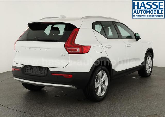 Volvo XC40 Core 2WD B3 Mild-Hybrid Core, AHK, Navi, LED, Winter, Kamera, el. Klappe 