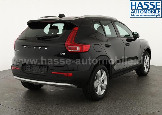 Volvo XC40 Core 2WD B3 Mild-Hybrid Core, Navi, LED, Winter, Kamera, el. Klappe 