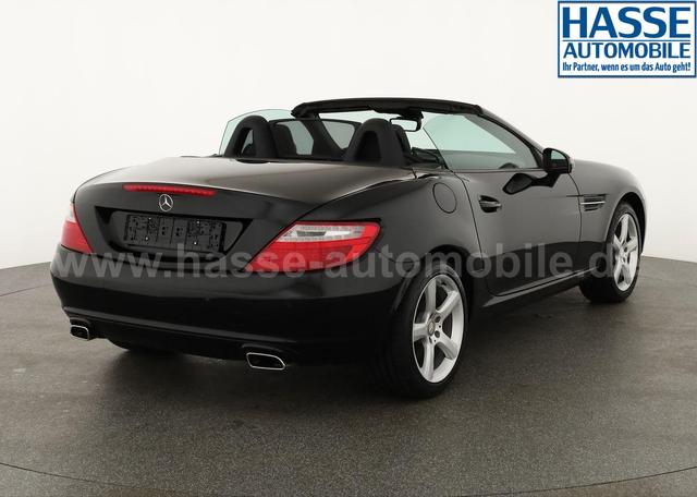 Mercedes-Benz SLK-Klasse SLK 200 BlueEfficiency (172.448) Roadster, Leder, Navi, Xenon, 1. Hand, Winter 
