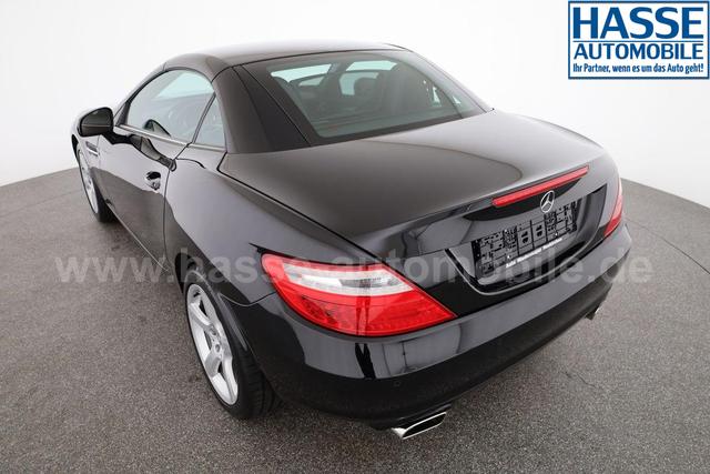 Mercedes-Benz SLK-Klasse SLK 200 BlueEfficiency (172.448) Roadster, Leder, Navi, Xenon, 1. Hand, Winter 