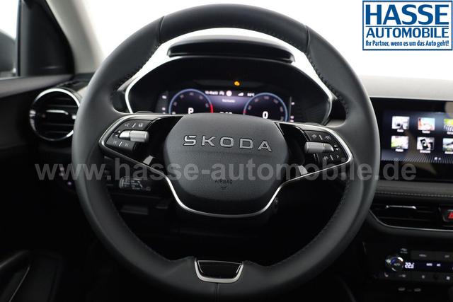 Skoda Fabia Selection 1.0 TSI DSG 130 Jahre, LED, Kamera, ACC, Side, Ladeboden, Winter 