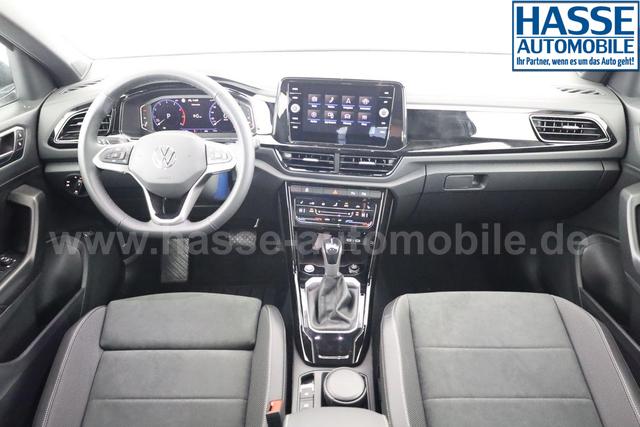 Volkswagen T-Roc Style 1.5 TSI DSG Black Style, AHK, IQ.Light, 19-Zoll, easyOpen, Navi 