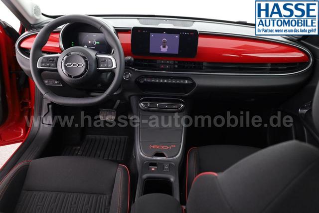Fiat 600e 115 kW Red 115kWh, LED, APP-Connenct, 1-Hand 