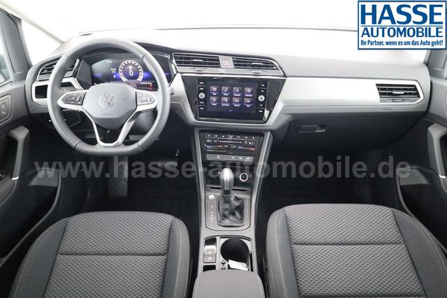 Volkswagen Touran Comfortline BMT/Start-Stopp 1.5 TSI DSG Comfortline, 7-Sitzer, AHK, Navi, Kamera, Side, Winter, 4-J. Garantie 