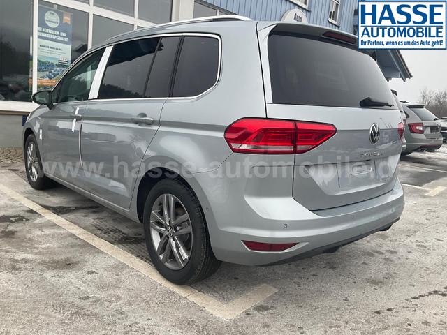 Volkswagen Touran Comfortline BMT/Start-Stopp 1.5 TSI DSG Comfortline, 7-Sitzer, AHK, Navi, Kamera, Side, Winter, 3 J.-Garantie 