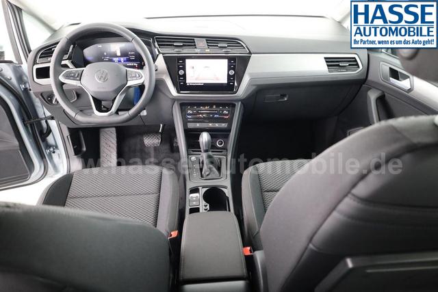 Volkswagen Touran Comfortline BMT/Start-Stopp 1.5 TSI DSG Comfortline, 7-Sitzer, AHK, Navi, Kamera, Side, Winter, 3 J.-Garantie 