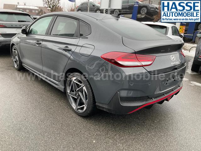 Hyundai i30 N Line 1.5 T-GDI DCT Fastback N-LINE, Navi, 18-Zoll, Kamera, LED, Winter 