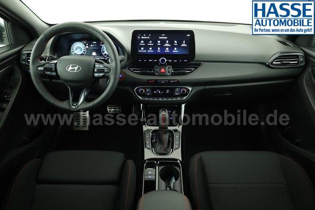 Hyundai i30 N Line 1.5 T-GDI DCT Fastback N-LINE, Navi, 18-Zoll, Kamera, LED, Winter 