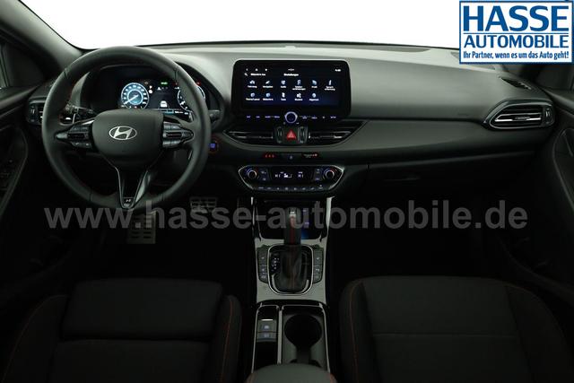 Hyundai i30 N Line 1.5 T-GDI DCT Fastback N-LINE, Navi, 18-Zoll, Kamera, LED, Winter 