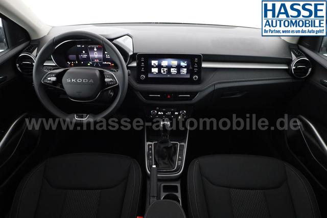 Skoda Fabia Selection 1.0 TSI DSG Selection, KESSY, Kamera, 15-Zoll schwarz, Winter, Ladeboden 