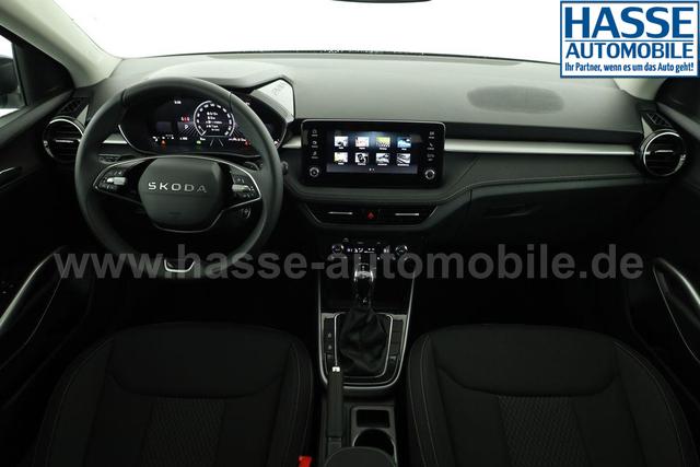 Skoda Fabia Selection 1.0 TSI DSG Selection, 15-Zoll schwarz, Winter, Ladeboden 