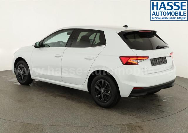 Skoda Fabia Selection 1.0 TSI DSG Selection, KESSY, Kamera, 15-Zoll schwarz, Winter, Ladeboden 