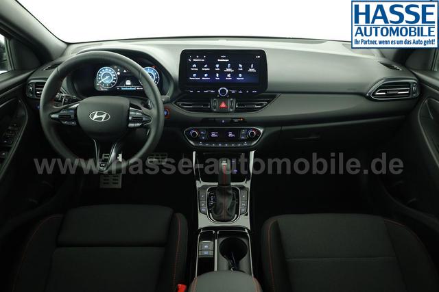 Hyundai i30 N Line 1.5 T-GDI DCT Fastback N-LINE, Navi, 18-Zoll, Kamera, LED, Winter 
