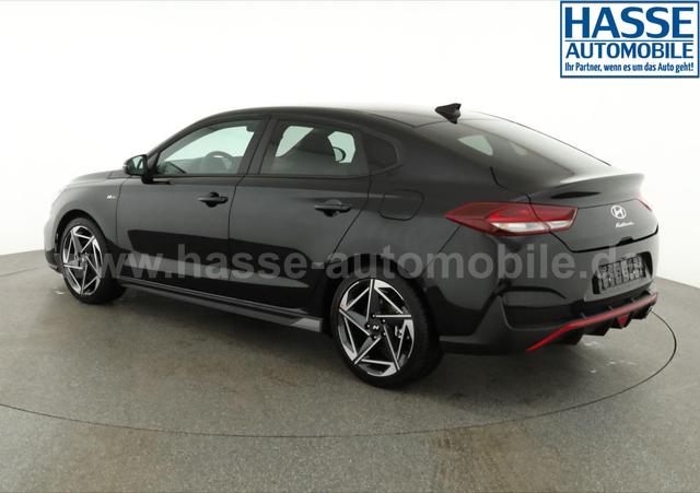 Hyundai i30 N Line 1.5 T-GDI DCT Fastback N-LINE, Navi, 18-Zoll, Kamera, LED, Winter 