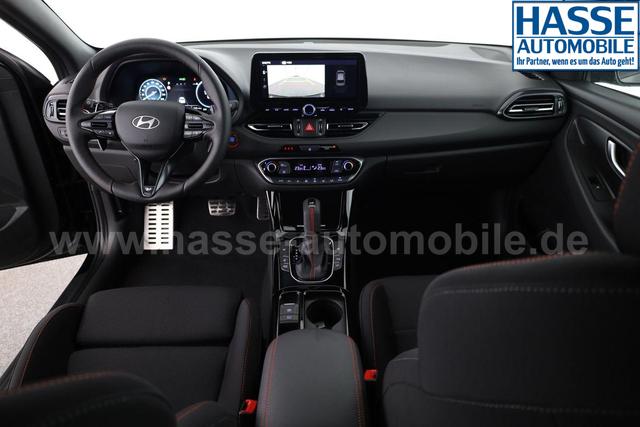 Hyundai i30 N Line 1.5 T-GDI DCT Fastback N-LINE, Navi, 18-Zoll, Kamera, LED, Winter 