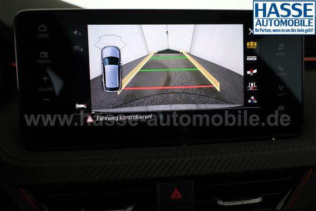 Skoda Kamiq Monte Carlo 1.0 TSI DSG Carlo, Matrix, AHK, 18-Zoll, Pano, Navi, el.Klappe, 5 J.-Garantie 