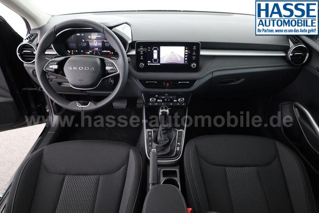 Skoda Fabia Selection 1.0 TSI DSG Selection, KESSY, Kamera, 15-Zoll schwarz, Winter, Ladeboden 