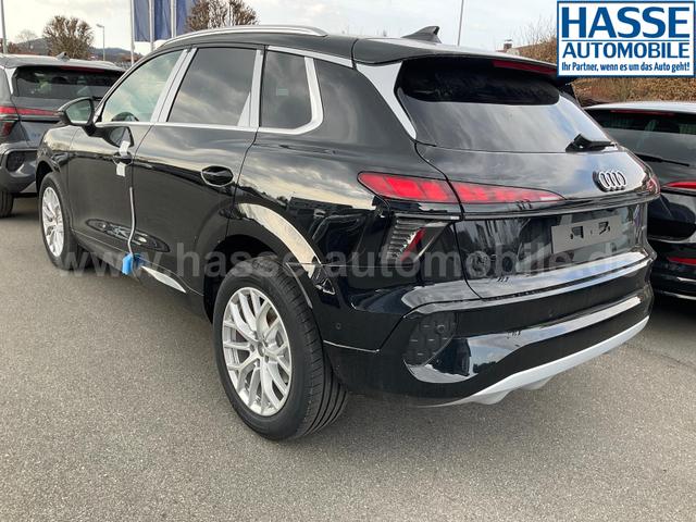 Audi Q3 TFSI quattro 150 kW quattro, AHK, Navi, AreaView, Side, Sound, Winter, 18-Zoll 