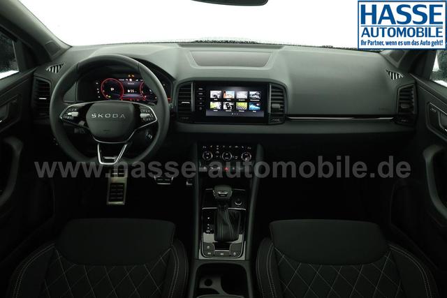 Skoda Karoq Sportline 4x4 2.0 TDI DSG Sportline, Pano, AHK, Navi, Matrix, AreaView, Side, Kamera, el. Klappe, FS-beheizbar, Winter 