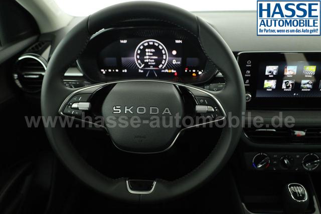 Skoda Fabia Selection 1.0 TSI Selection, AHK, Tempomat, Ladeboden, Park, Winterpaket, SmartLink, 4-J Garantie 