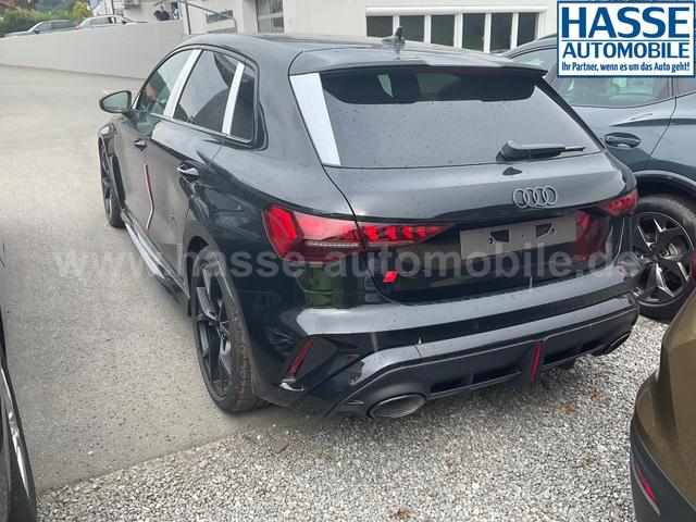 Audi RS3 Sportback 2.5 294 kW TFSI quattro quattro, SONOS, Matrix, Sportabgas, Side, 5 J.-Garantie 