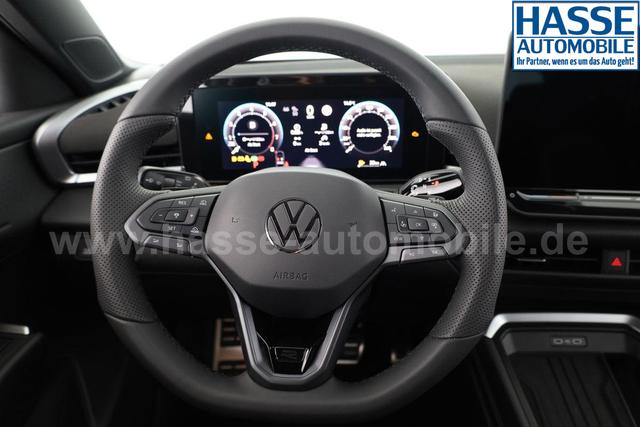 Volkswagen T-Roc 1.5 eTSI 110 kW R-Line DSG Black, neues Modell, 19-Zoll, Winter, sofort 