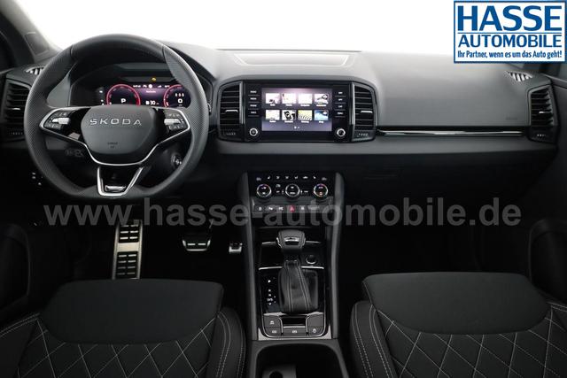 Skoda Karoq Sportline 1.5 TSI DSG Sportline, Pano, AHK, Navi, CANTON, Matrix, AreaView, Side, el. Klappe, FS-beheizbar, 5 J.-Garantie 