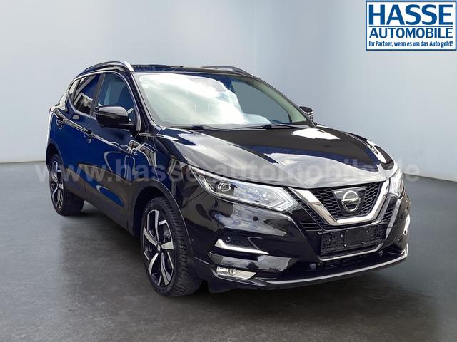 Nissan / Qashqai / Schwarz / / / 