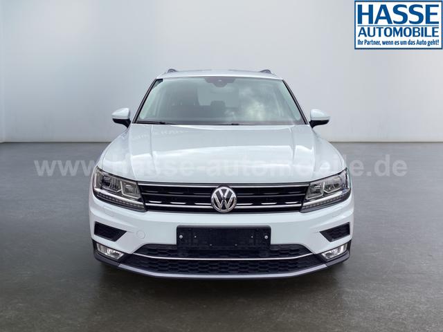 Volkswagen / Tiguan / Weiß / / / 