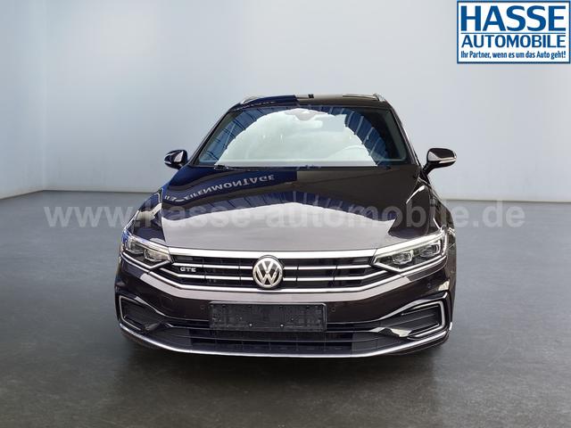 Volkswagen / Passat Variant / Braun / / / 