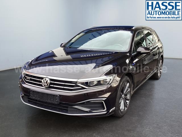 Volkswagen / Passat Variant / Braun / / / 