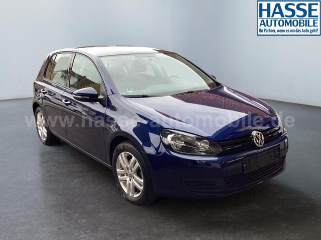 Volkswagen / Golf / Blau / / / 