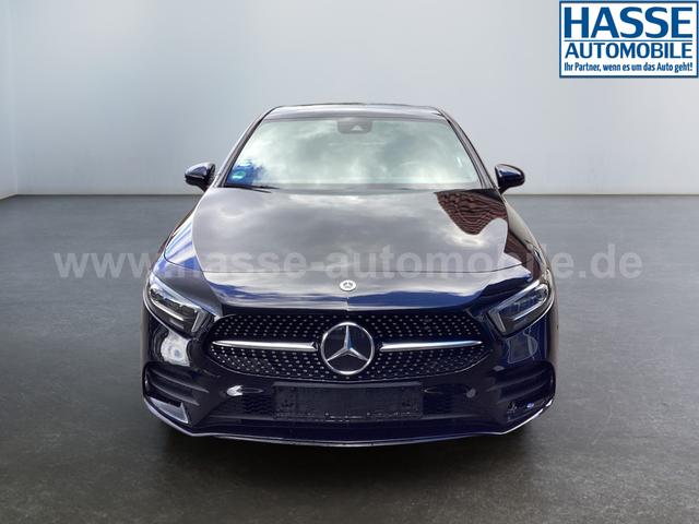 Mercedes-Benz / A-Klasse / Schwarz / / / A 200 AMG Line (EURO 6d) A 200 EU6d AMG Line