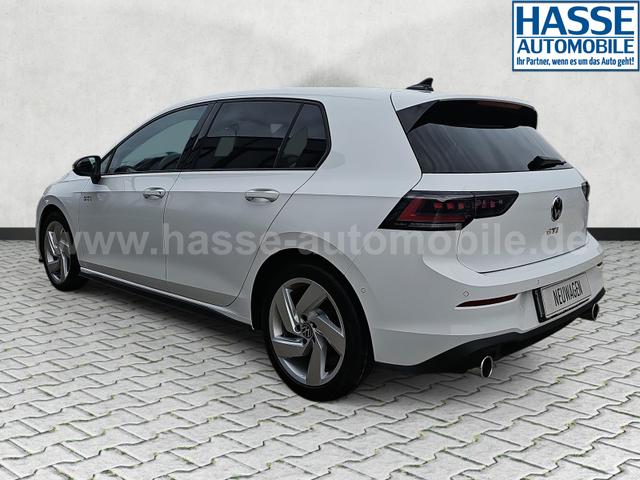 Volkswagen Golf 2.0 TSI 195 kW GTI DSG BlackStyle IQ.Light Keyless 