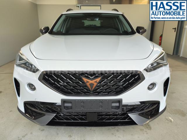 Cupra / Formentor / Weiß / / / WLTP 2.0 TSI DSG 4Drive 140kW / 190PS