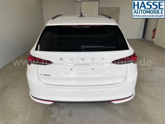 Skoda / Octavia Combi / Weiß / / / DSG AHK+Sitzheizung+App Connect