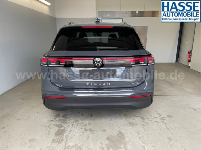 Volkswagen / Tiguan / Grau / / / 150PS DSG 360°Kamera+IQ.Light