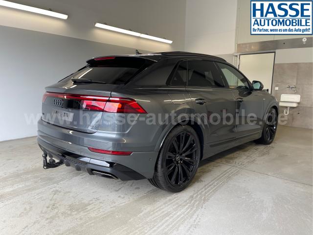 Audi / Q8 / Grau / / / S line STHZ+Pano+AHK+HUD