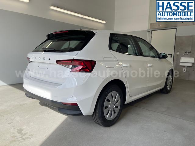 Skoda / Fabia / Weiß / / / 115PS Sitzheizung + App Connect