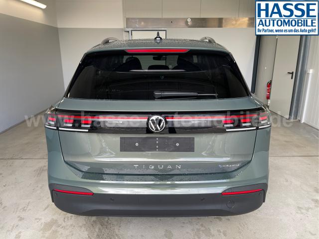 Volkswagen / Tiguan / Grün / / / eHybrid DSG 360°+Navi+Kessy+AHK