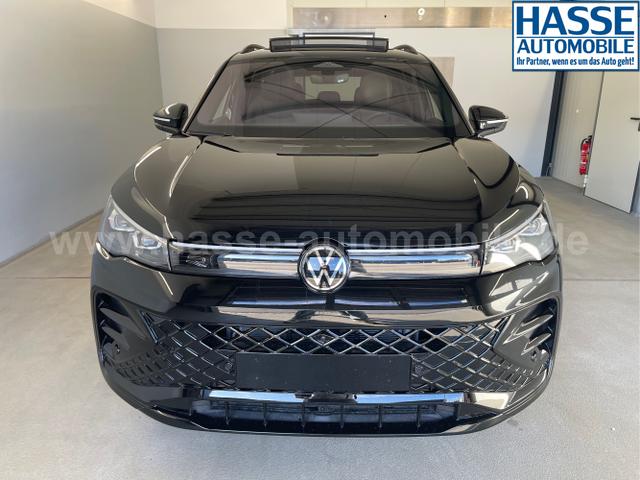 Volkswagen / Tiguan / Schwarz / / / 193PS TDI 4M Black+AHK+Stdhz+360°+Leder+IQ.Light+Drive+HUD+Harman+Pano