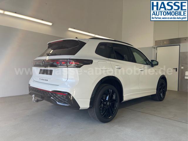 Volkswagen / Tiguan / Weiß / / / 193PS TDI 4M Black+AHK+Stdhz+360°+Leder+IQ.Light+Drive+HUD+Harman+Pano