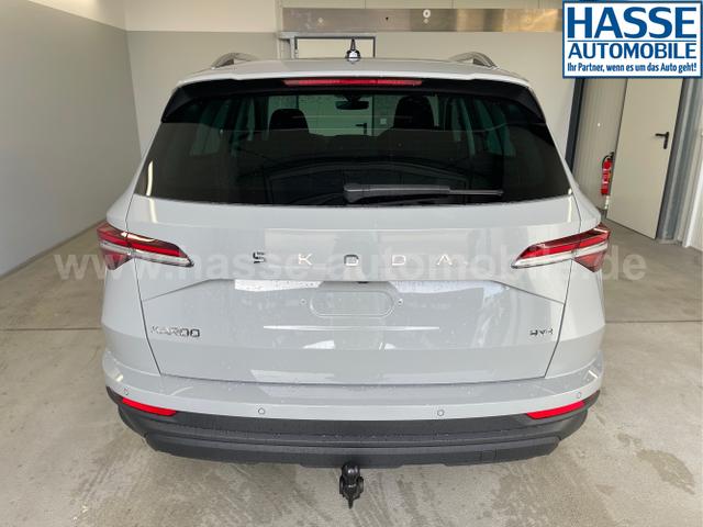 Skoda / Karoq / Grau / / / 150PS TDI DSG 4x4 AHK+Navi+ACC+Kamera+Sitzheiz+eHeck+GV5