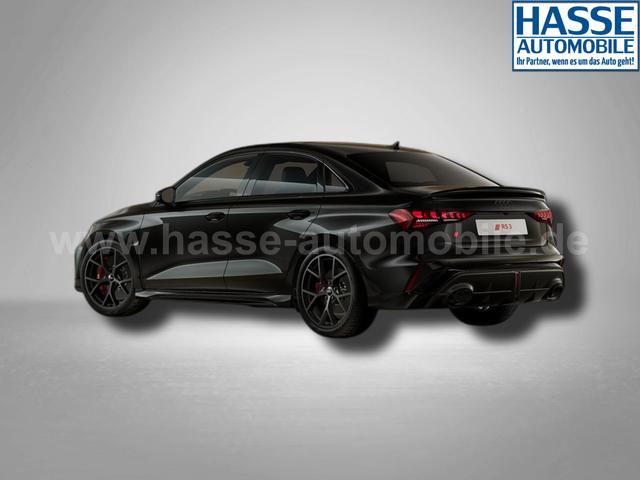 Audi RS3 Limousine 2.5 TFSI 7-Gang S tronic 