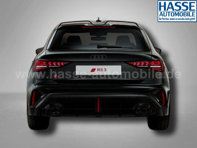 Audi RS3 2.5 294 kW TFSI quattro Allrad 