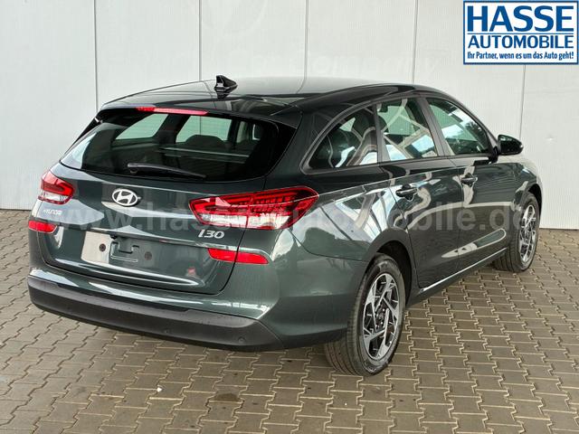 Hyundai i30 Kombi Comfort 1.5 GDi / LED Navi PDC V&H + Kamera Tempomat Carplay Alu 16" "Frei Haus geliefert, ab der 2. Bestellung " 