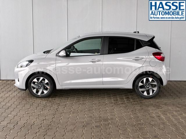 Hyundai i10 Advance 1.2 GDI Automatik / Rückfahrkamera Sitz + Lenkradheizung Navi Alu 15" 