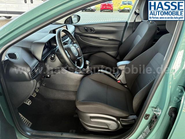 Hyundai BAYON Comfort 1.2 GDI 79 PS 5MT / LED Tempomat Navi R&uuml;ckfahrkamera Alu 16" 